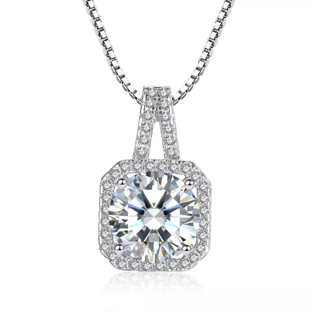 Brilliant Diamond Pendant with Chain